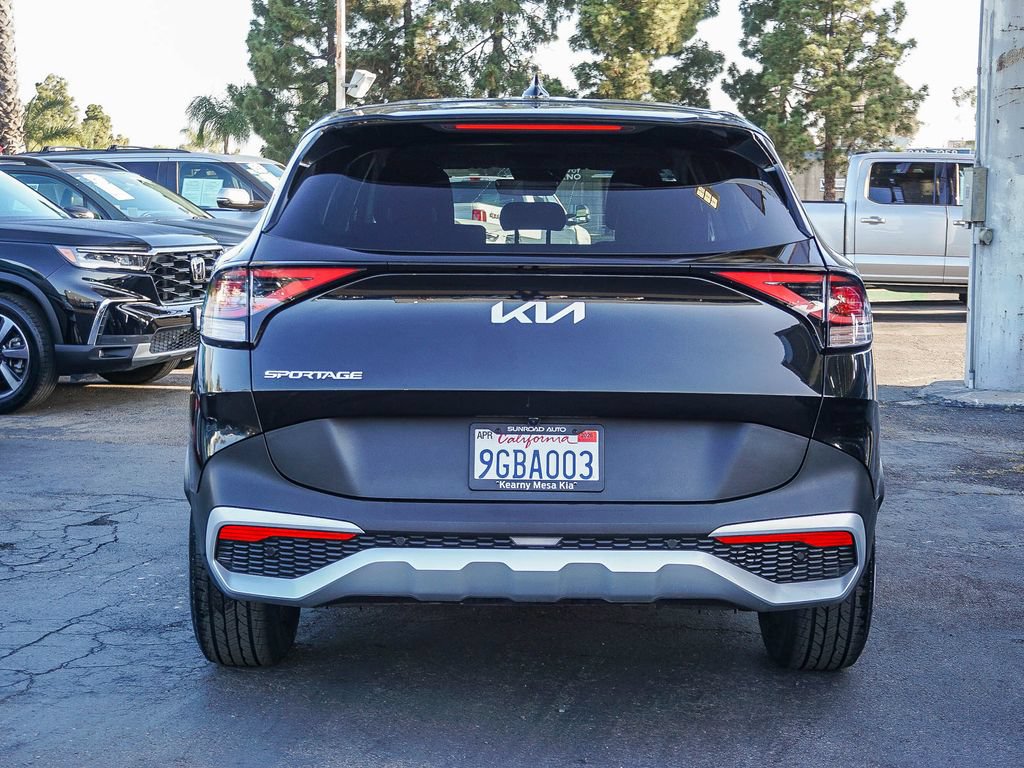 Certified 2023 Kia Sportage LX FWD image 6