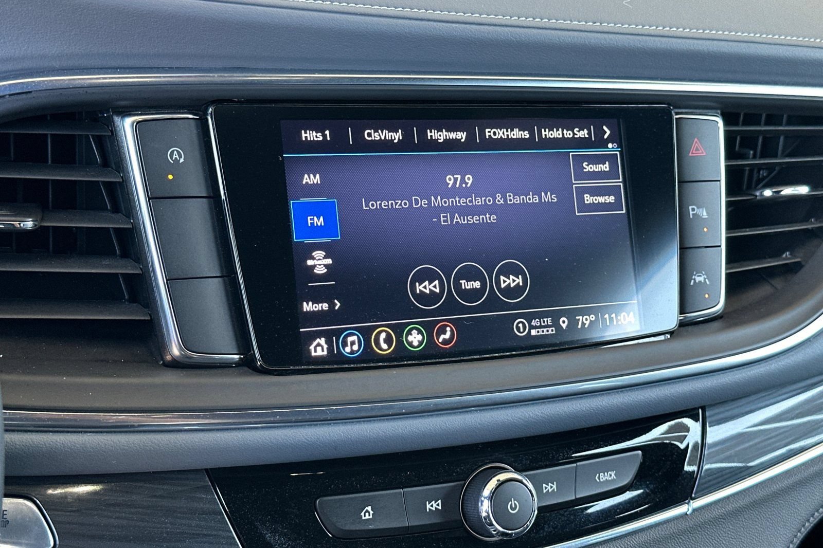 Used 2023 Buick Enclave Essence FWD image 26