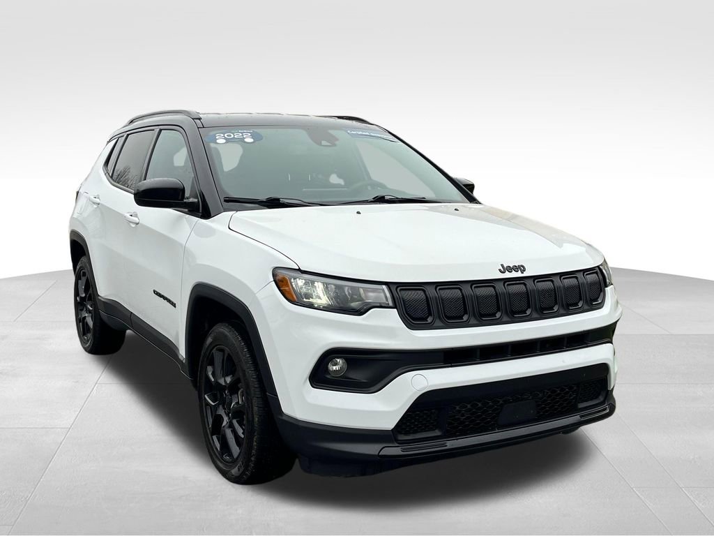 Used 2022 Jeep Compass Altitude image 1