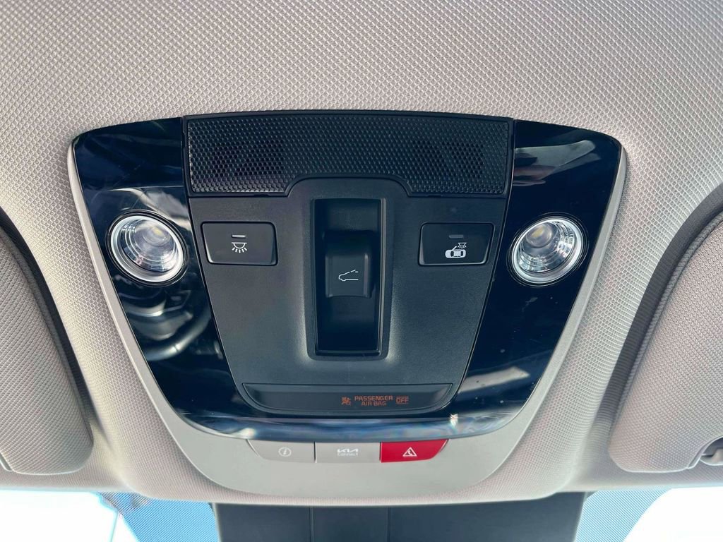 Used 2023 Kia Sorento SX Prestige image 26