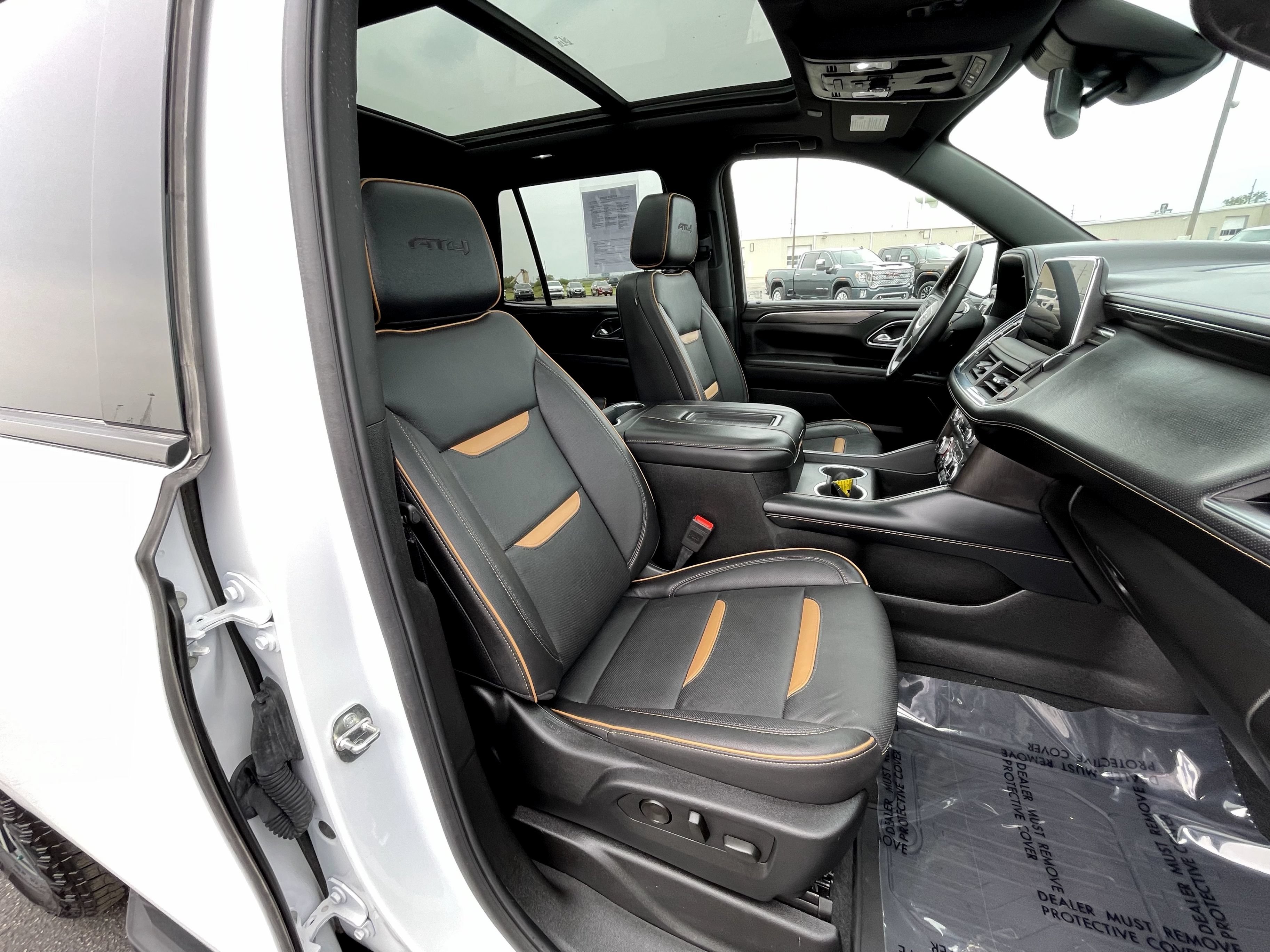 Certified 2024 GMC Yukon AT4 w/ Technology Package AWD/4WD image 13