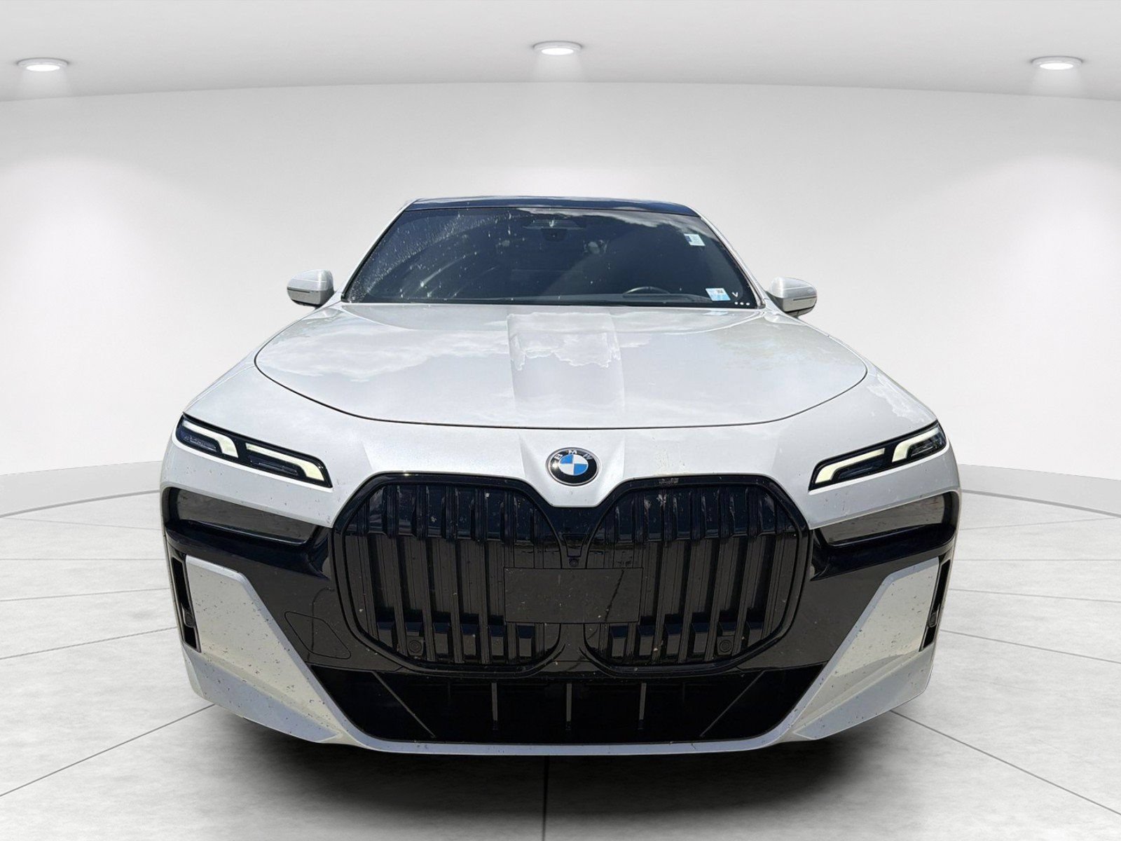 Used 2023 BMW 740i RWD video 2