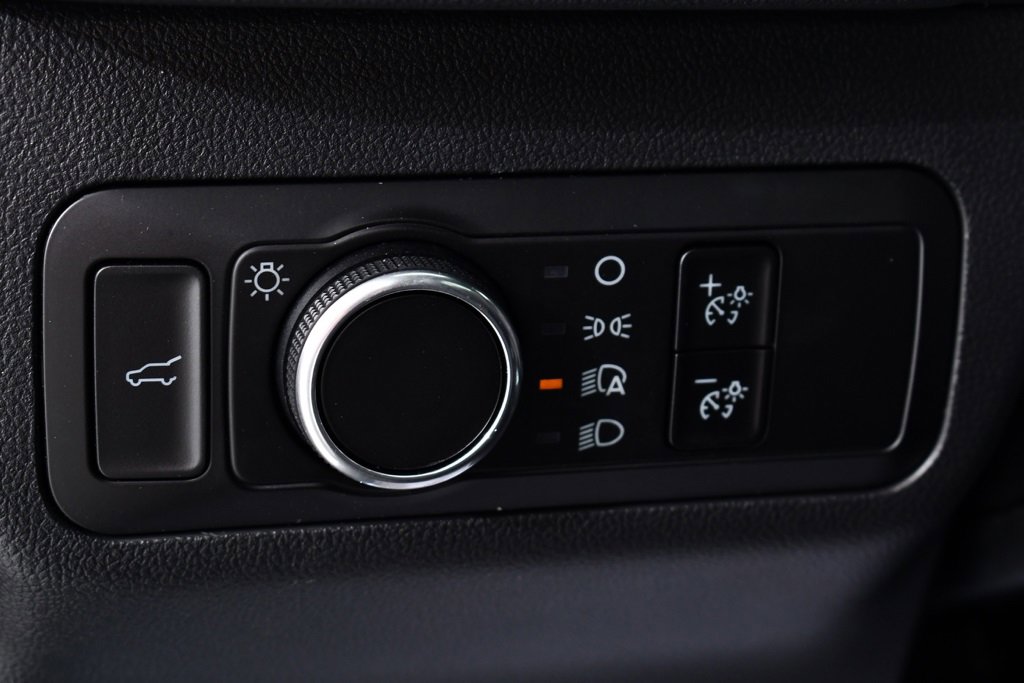 New 2025 Ford Escape ST-Line w/ Cold Weather Package image 24