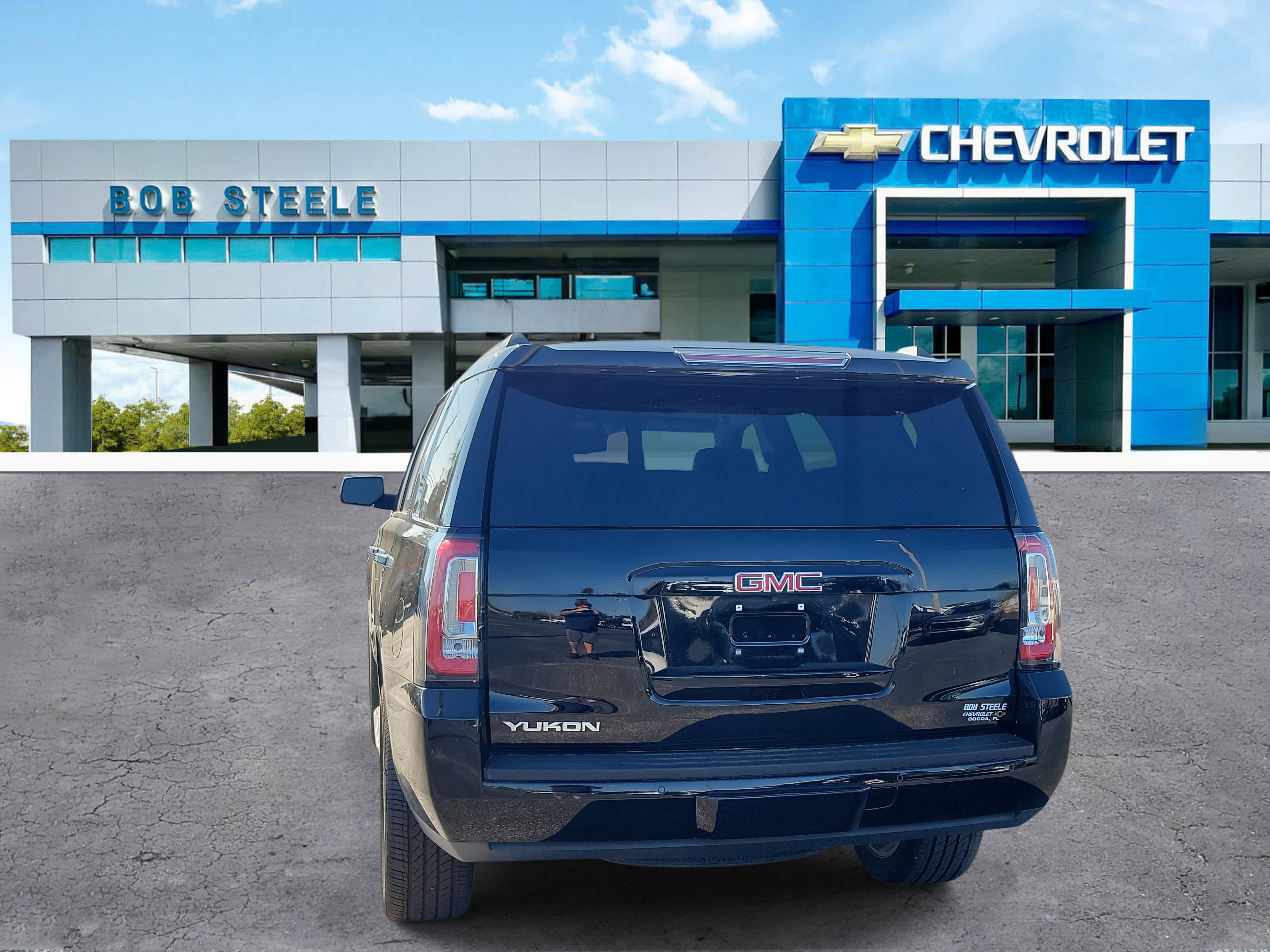 Used 2019 GMC Yukon SLT w/ Open Road Package image 4