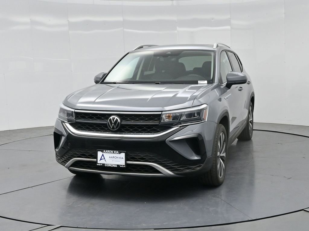 Used 2023 Volkswagen Taos SE w/ Panoramic Sunroof Package AWD/4WD image 54