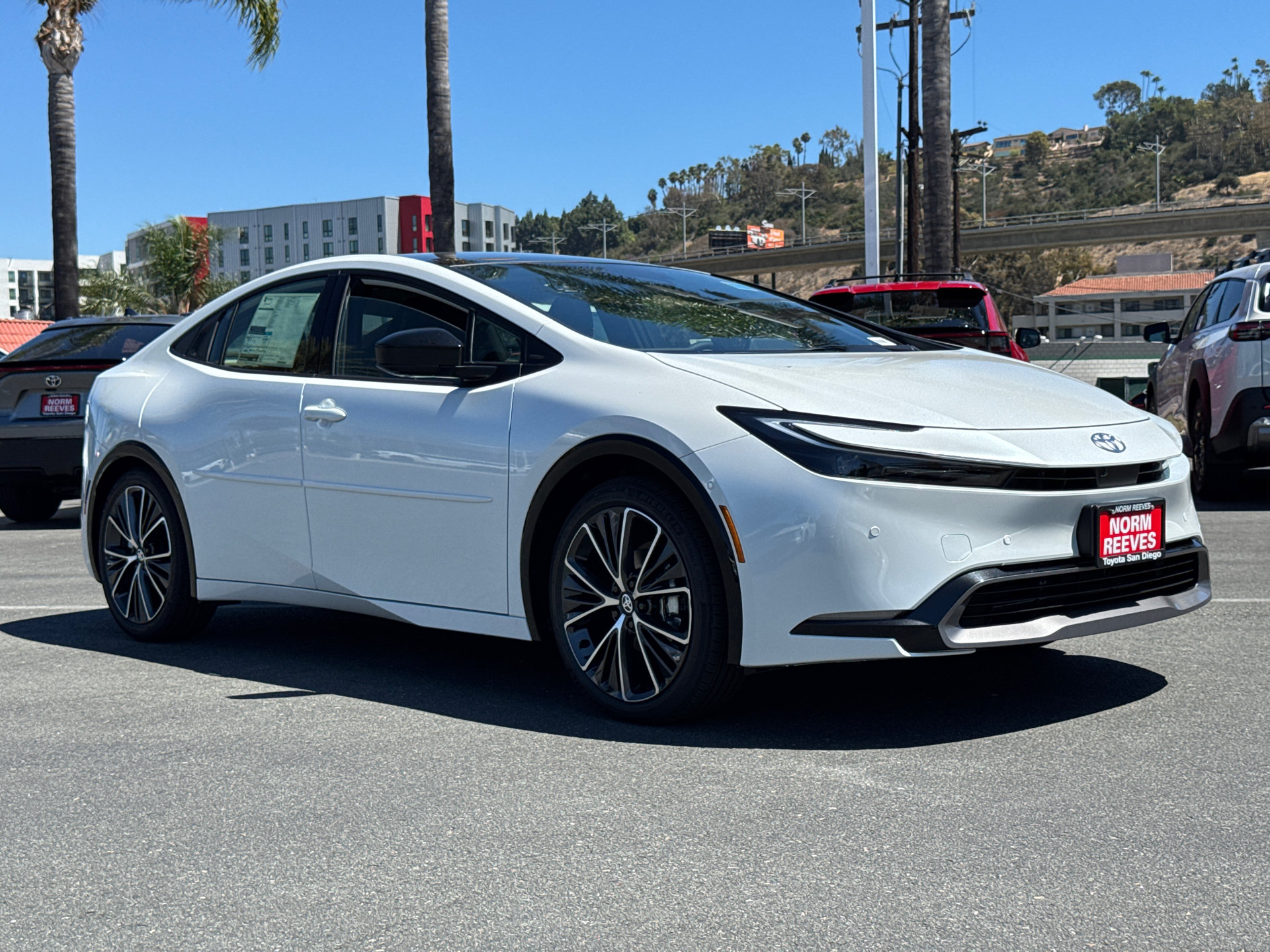 New 2027 Toyota Prius Limited FWD image 4