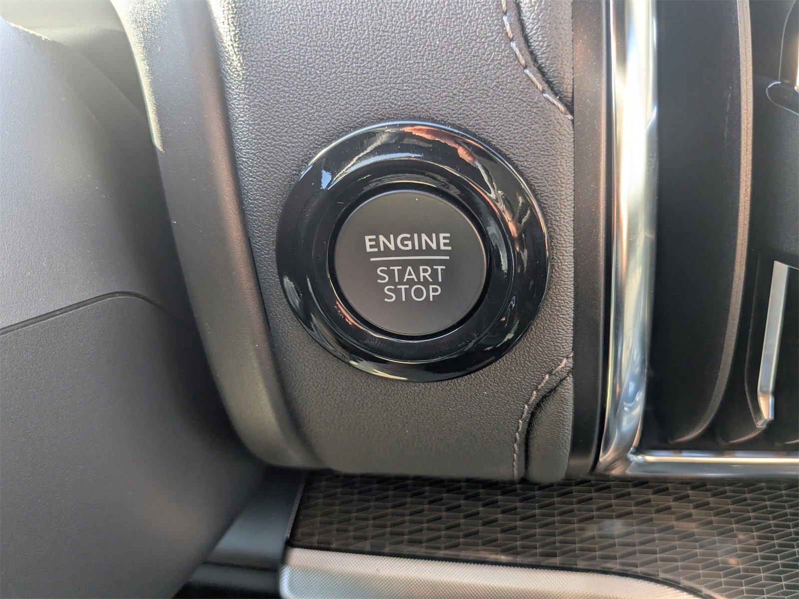 New 2025 Ford Expedition Max Platinum w/ Stealth Performance Package image 33