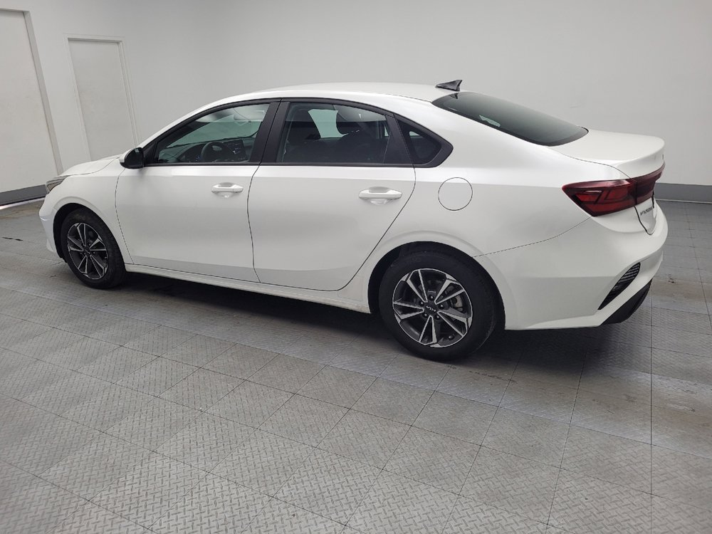 Used 2023 Kia Forte LXS image 3