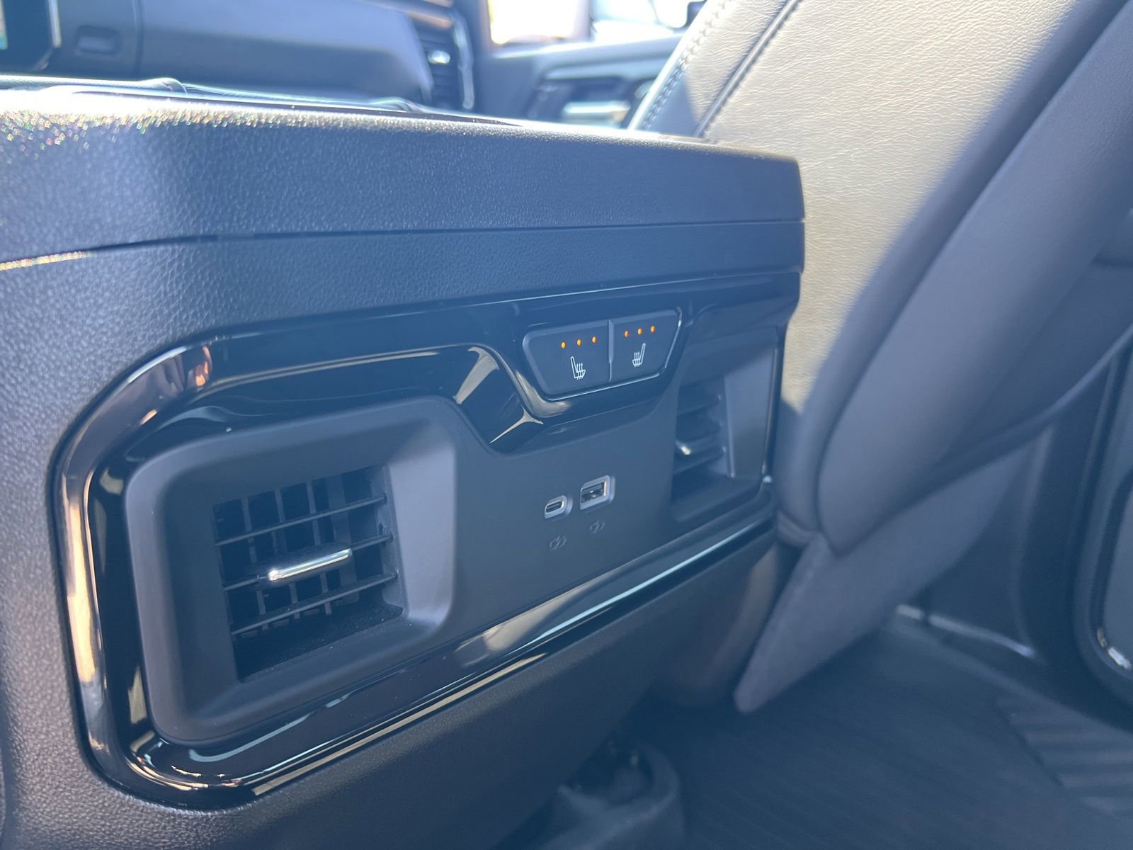 Used 2025 GMC Sierra 2500 AT4X w/ AT4X AEV Edition AWD/4WD image 35