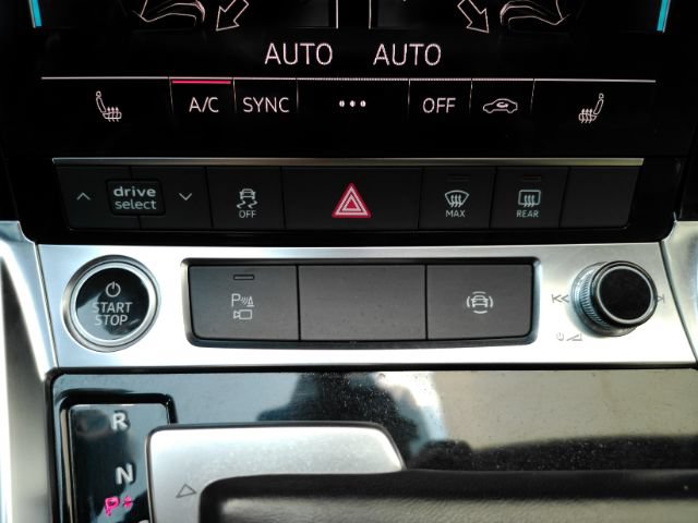 Used 2021 Audi e-tron Premium AWD/4WD image 47