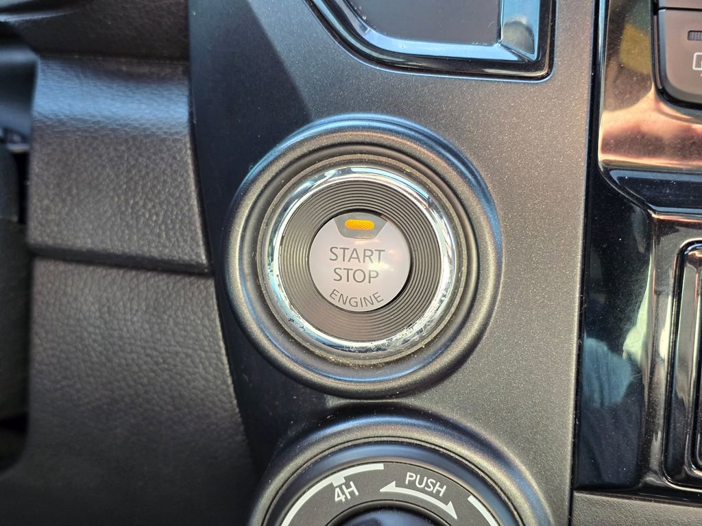 Used 2021 Nissan Titan PRO-4X w/ Pro-4x Convenience Package image 36