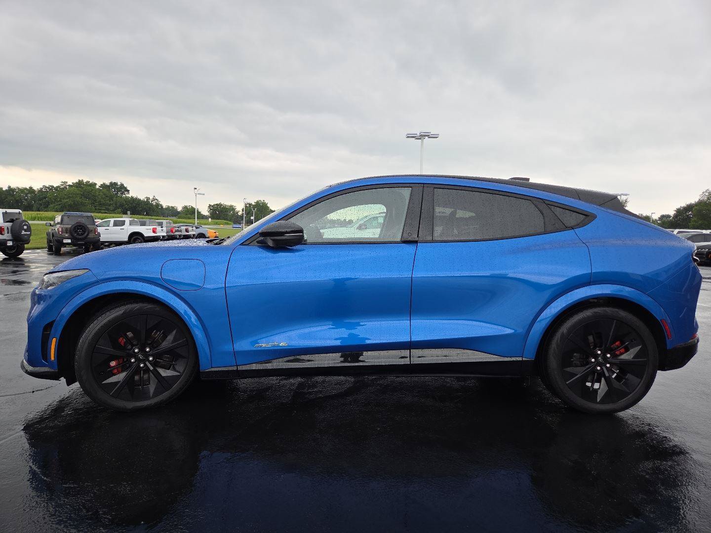 Used 2025 Ford Mustang Mach-E GT AWD/4WD image 17