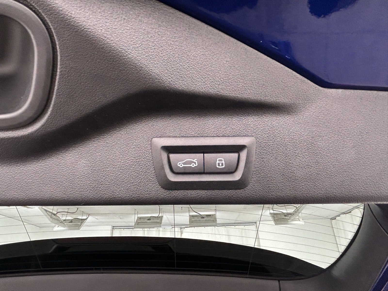 Used 2025 BMW X5 M60i image 40