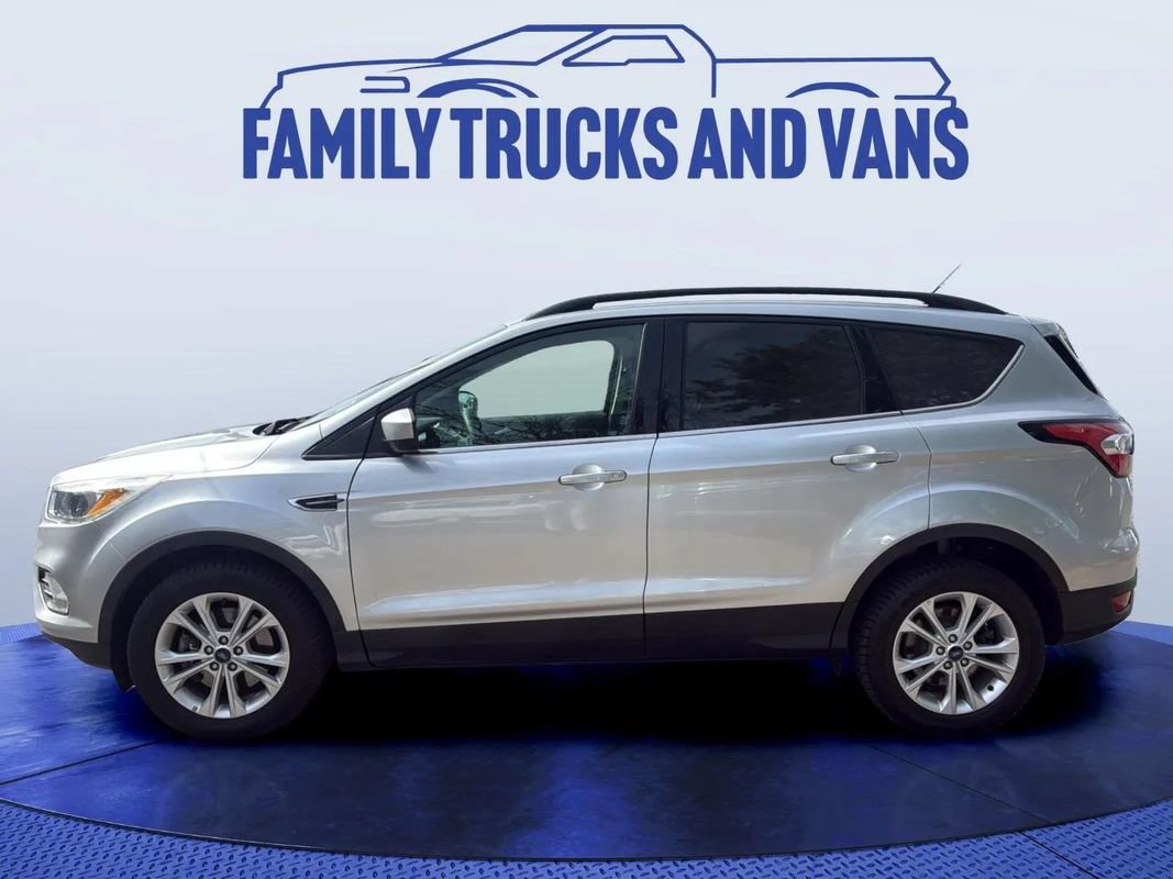 Used 2018 Ford Escape SE AWD/4WD image 2