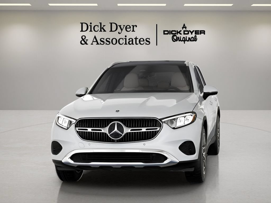 Used 2026 Mercedes-Benz GLC 300 image 37
