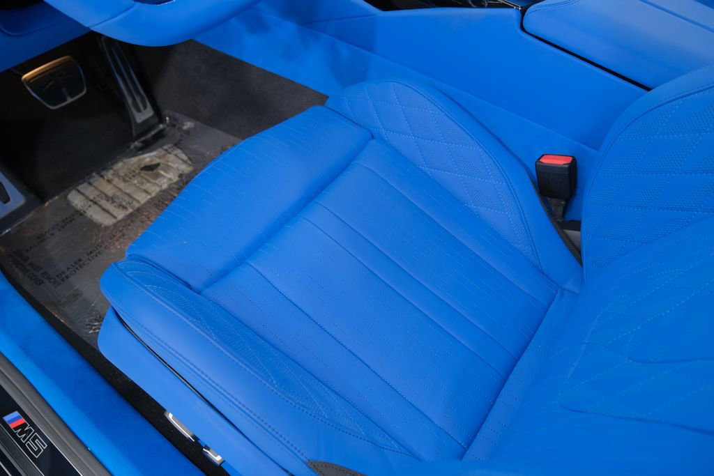 Used 2025 BMW M5 image 31