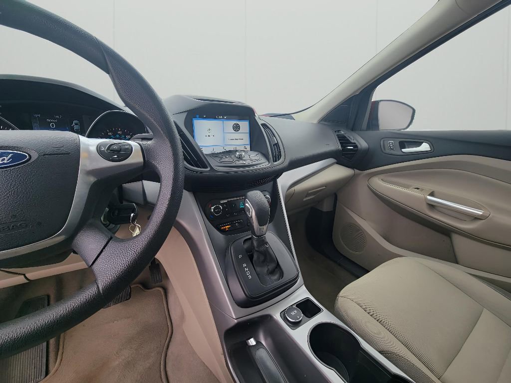 Used 2016 Ford Escape SE w/ Equipment Group 201A image 19