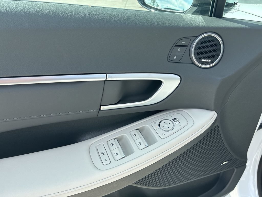 New 2026 Hyundai Sonata Limited FWD image 18