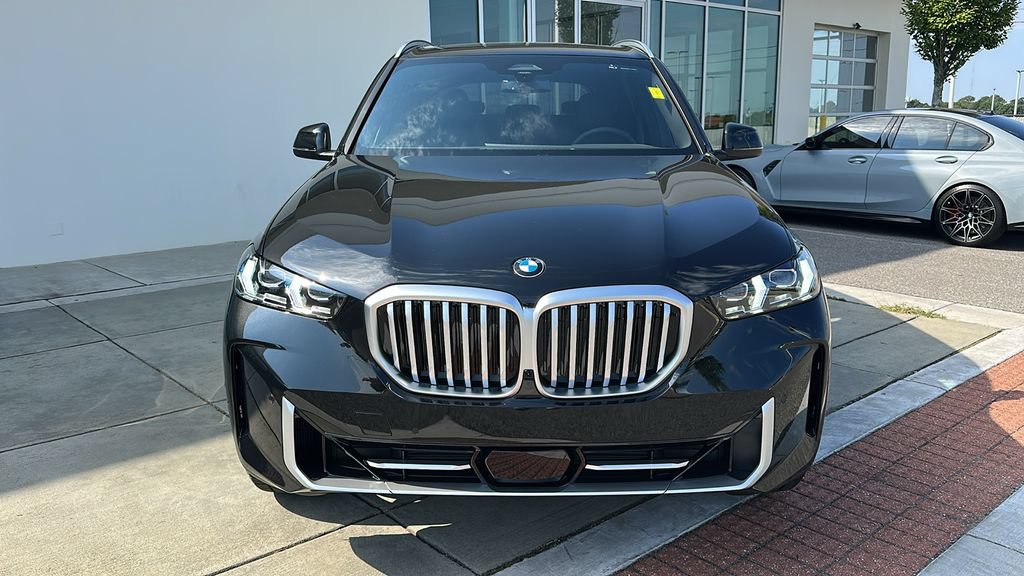 Used 2026 BMW X5 sDrive40i w/ Parking Assistance Package RWD image 2