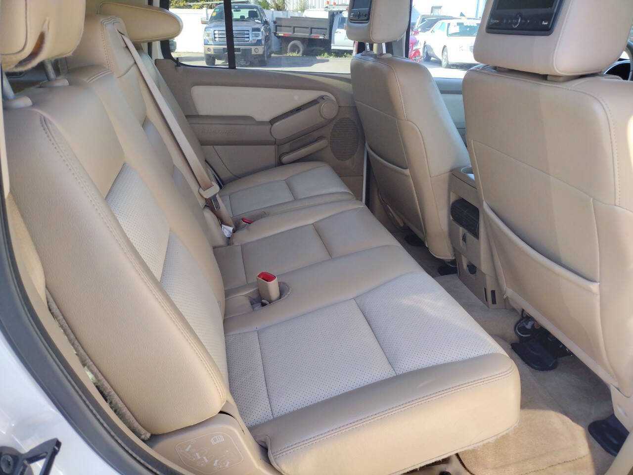 Used 2010 Ford Explorer Limited image 12