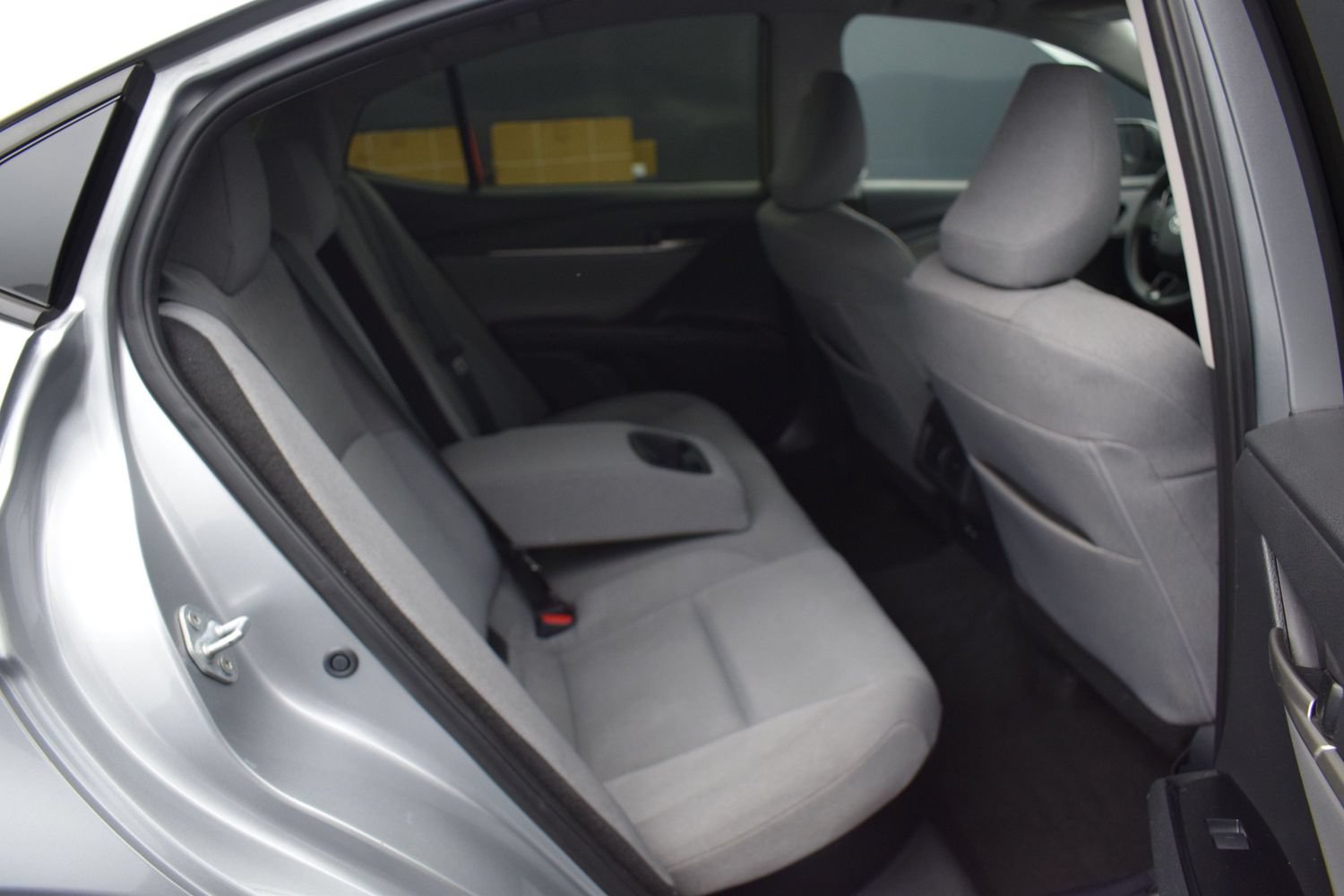 Used 2025 Toyota Camry LE w/ Convenience Package FWD image 11