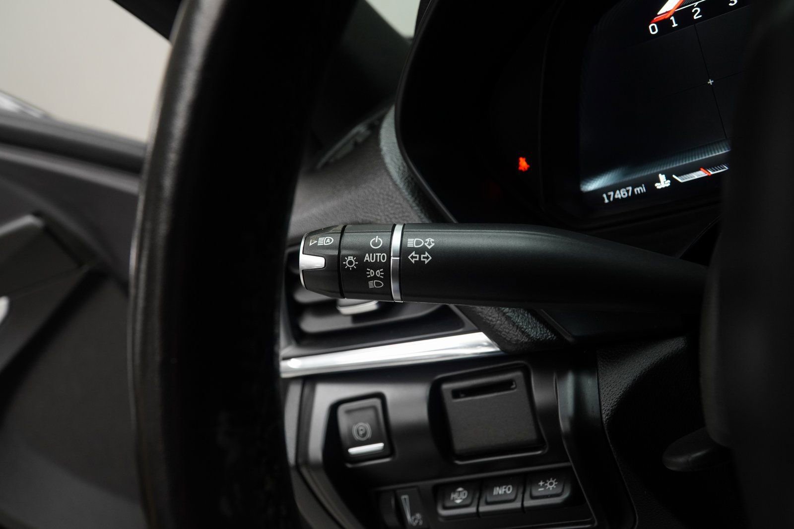 Used 2023 Cadillac CT4 V w/ Navigation Package image 33