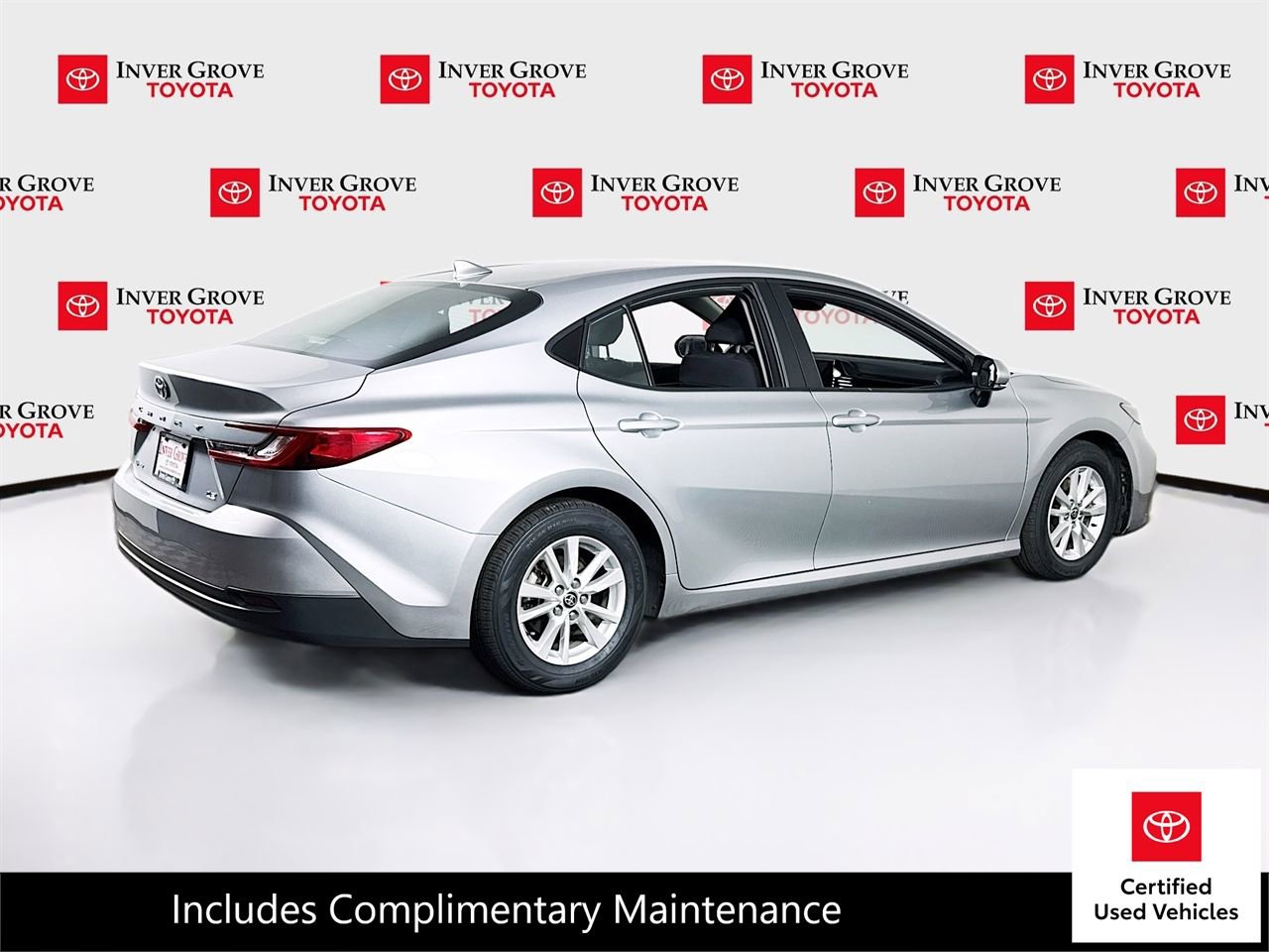 Certified 2025 Toyota Camry LE FWD image 5