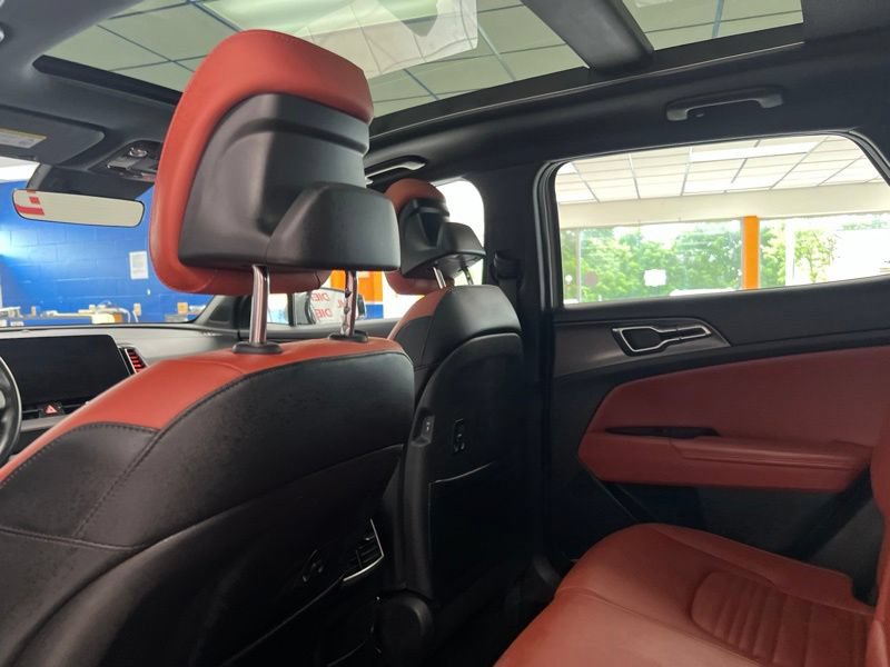 Certified 2023 Kia Sportage SX FWD image 18
