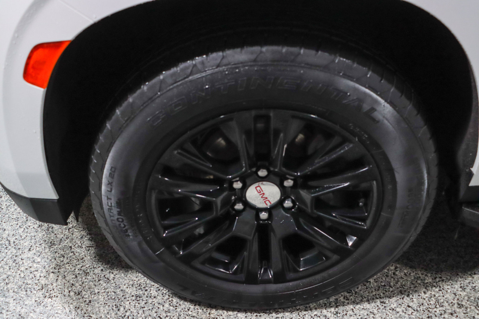 Used 2023 GMC Yukon Denali AWD/4WD image 11