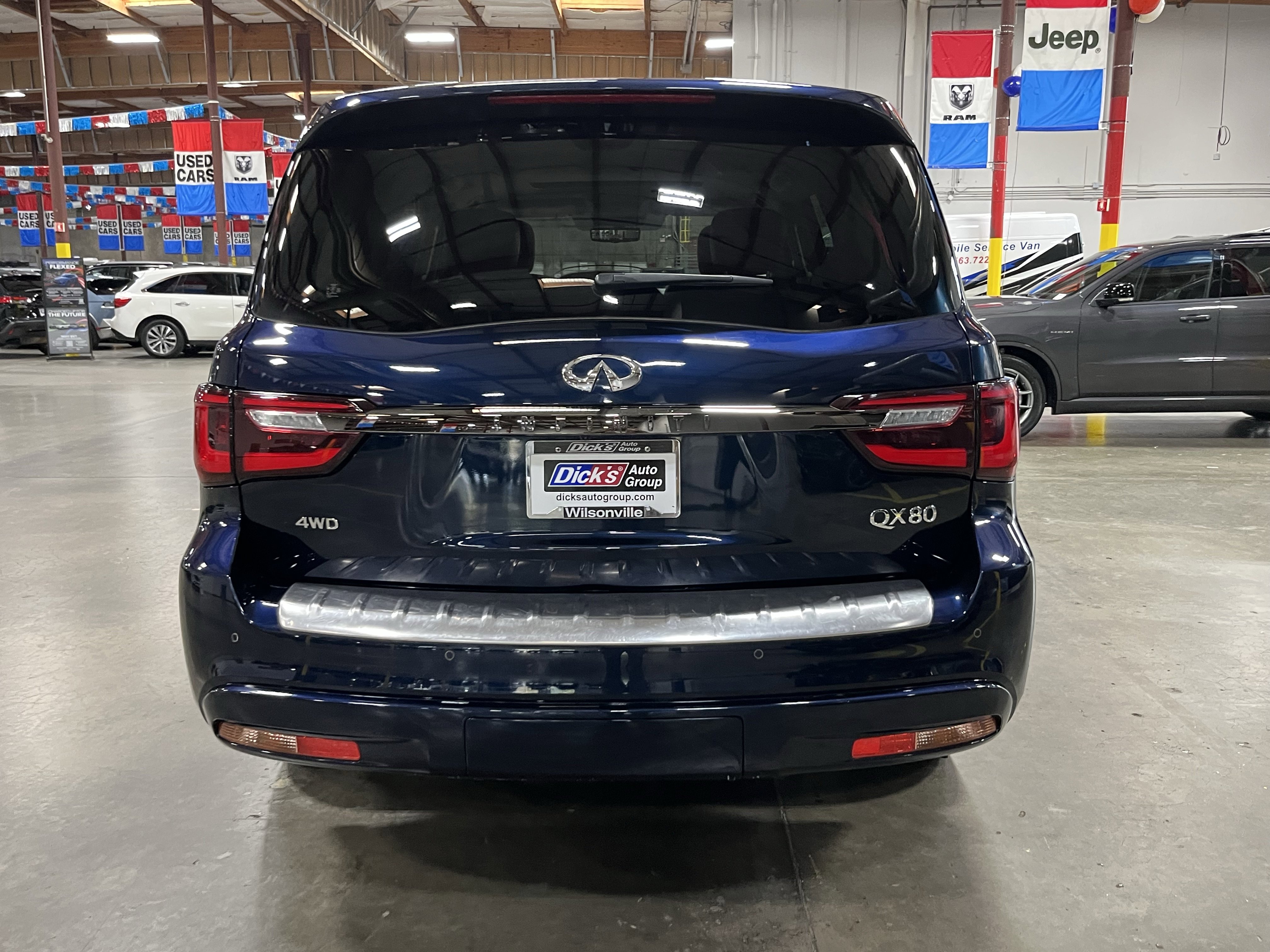 Used 2022 INFINITI QX80 Premium Select w/ Cargo Package AWD/4WD image 4