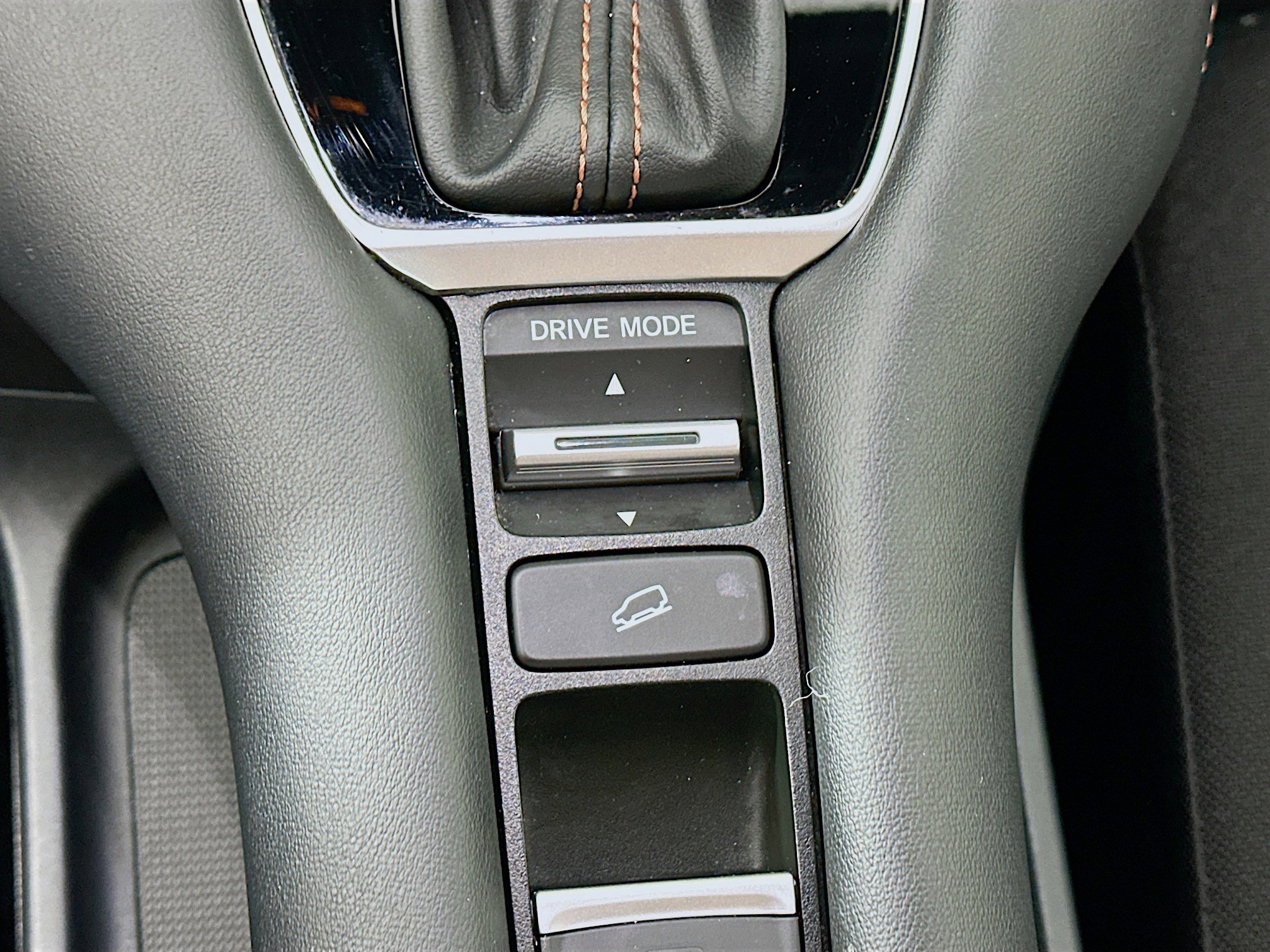 Used 2025 Honda HR-V Sport image 24