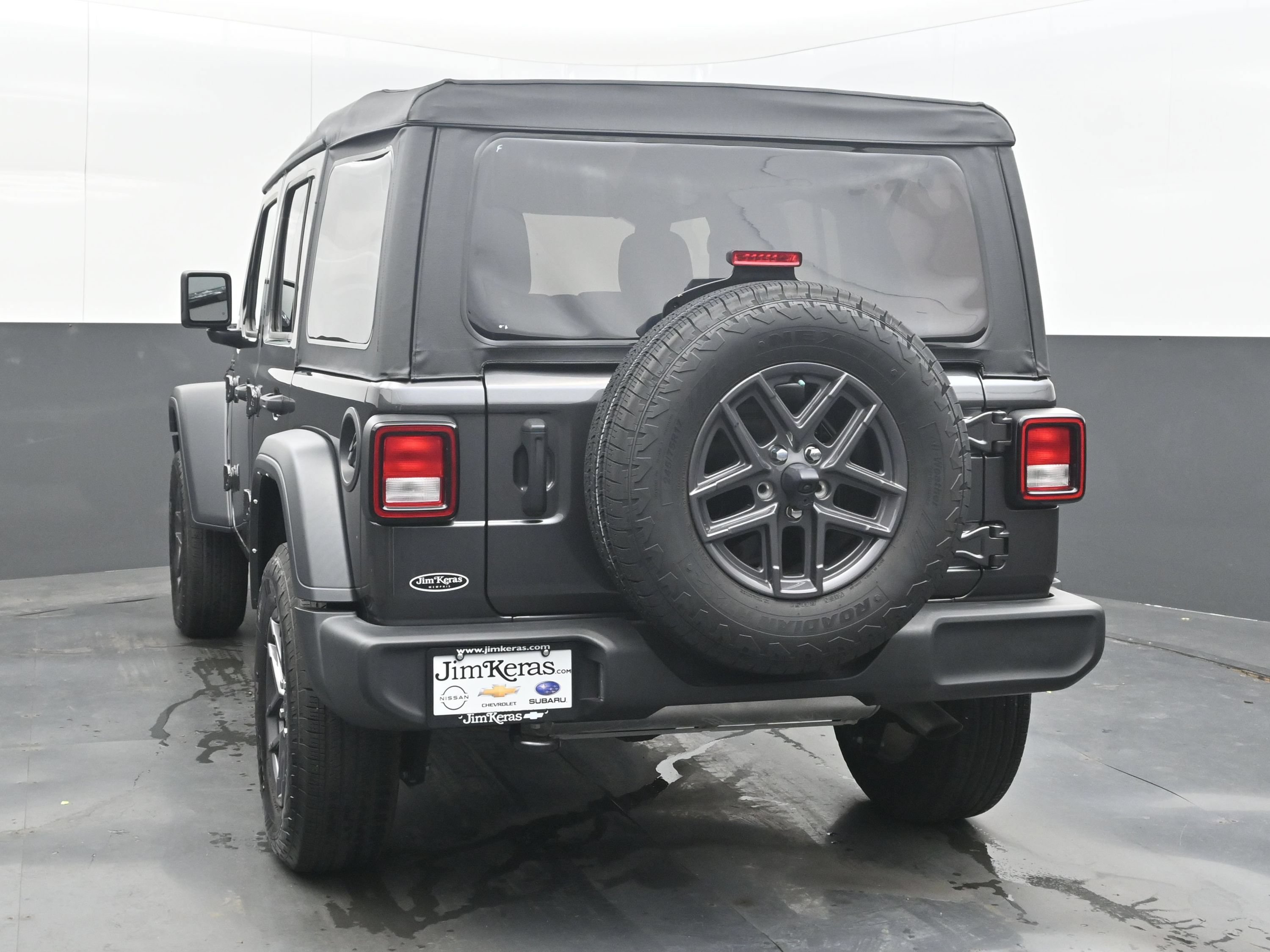 Used 2025 Jeep Wrangler Unlimited Sport AWD/4WD image 8