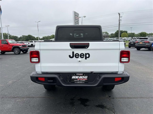 New 2025 Jeep Gladiator Sport image 7