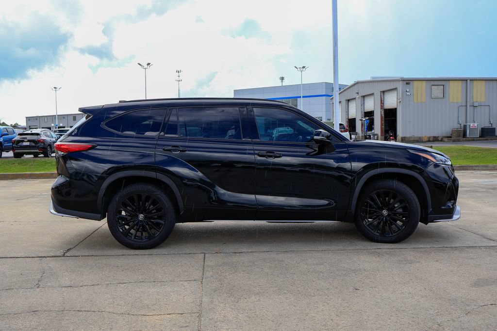 Used 2023 Toyota Highlander XSE FWD image 26