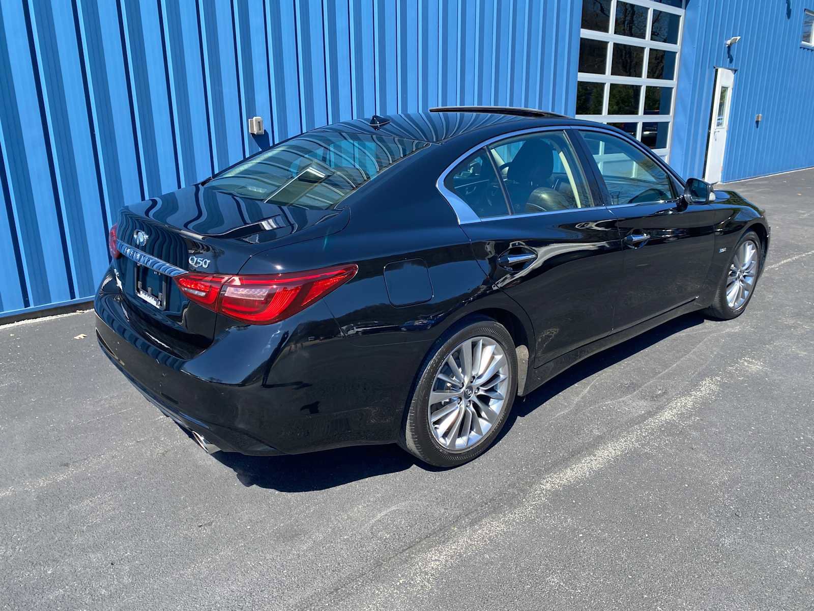 Used 2018 INFINITI Q50 Luxe image 5