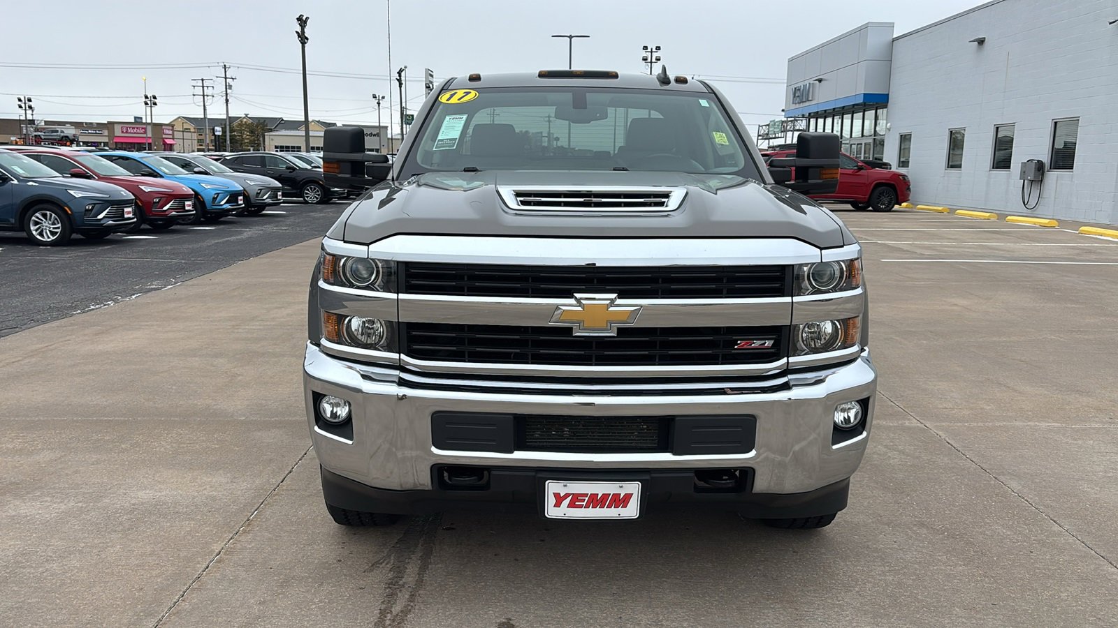 Used 2017 Chevrolet Silverado 2500 LT w/ LT Convenience Package image 4