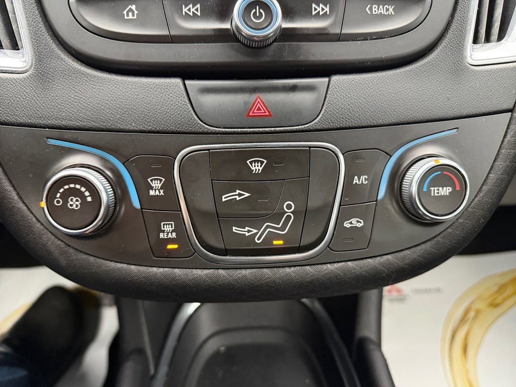 Used 2016 Chevrolet Malibu LT w/ Driver Confidence Package image 32