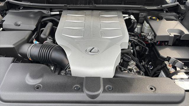 Used 2020 Lexus GX 460 Premium w/ Premium Package image 10