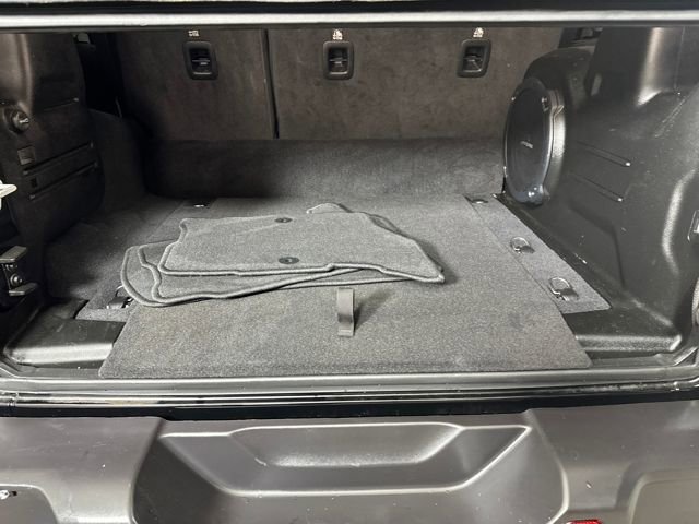 Used 2022 Jeep Wrangler Unlimited Sahara w/ Cold Weather Group image 26