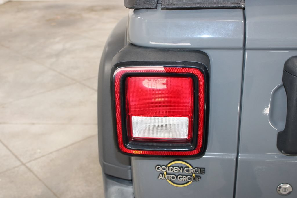 Used 2019 Jeep Wrangler Unlimited Sport AWD/4WD image 14