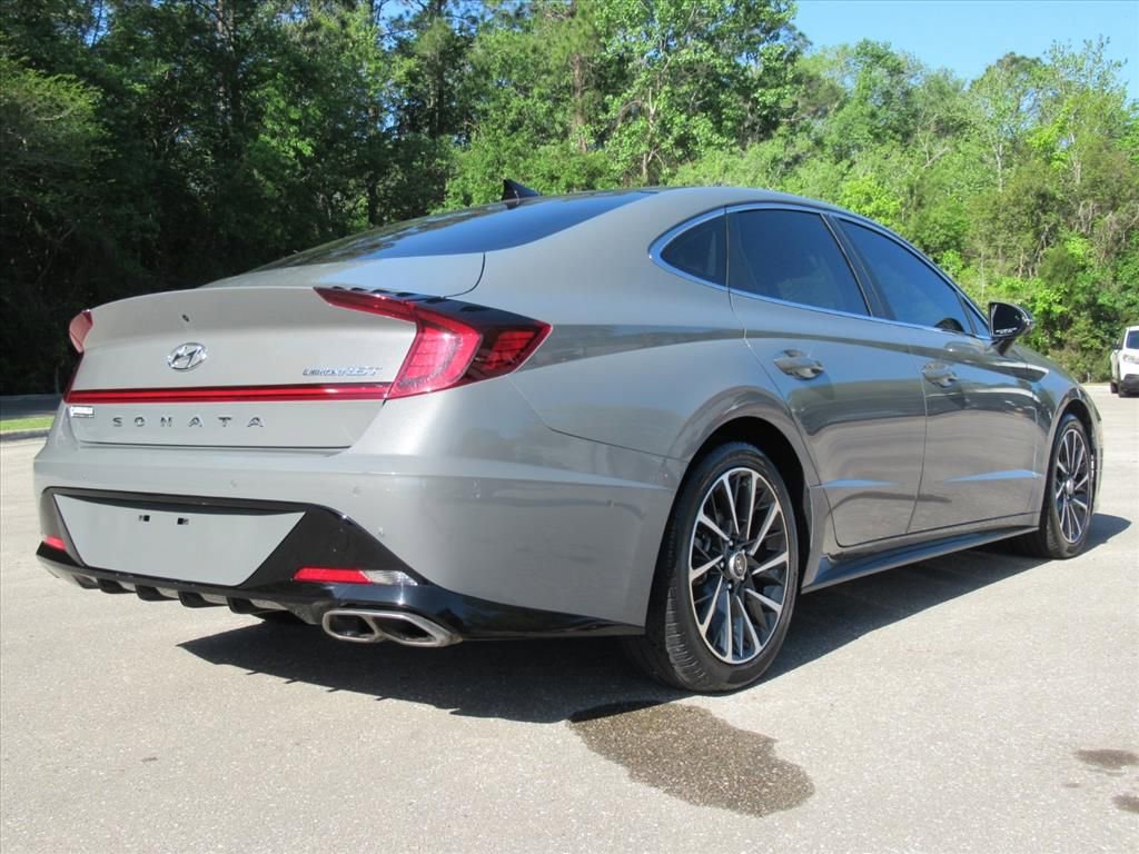 Used 2023 Hyundai Sonata Limited w/ Cargo Package image 7