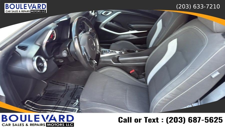 Used 2020 Chevrolet Camaro LT w/ RS Package RWD image 29