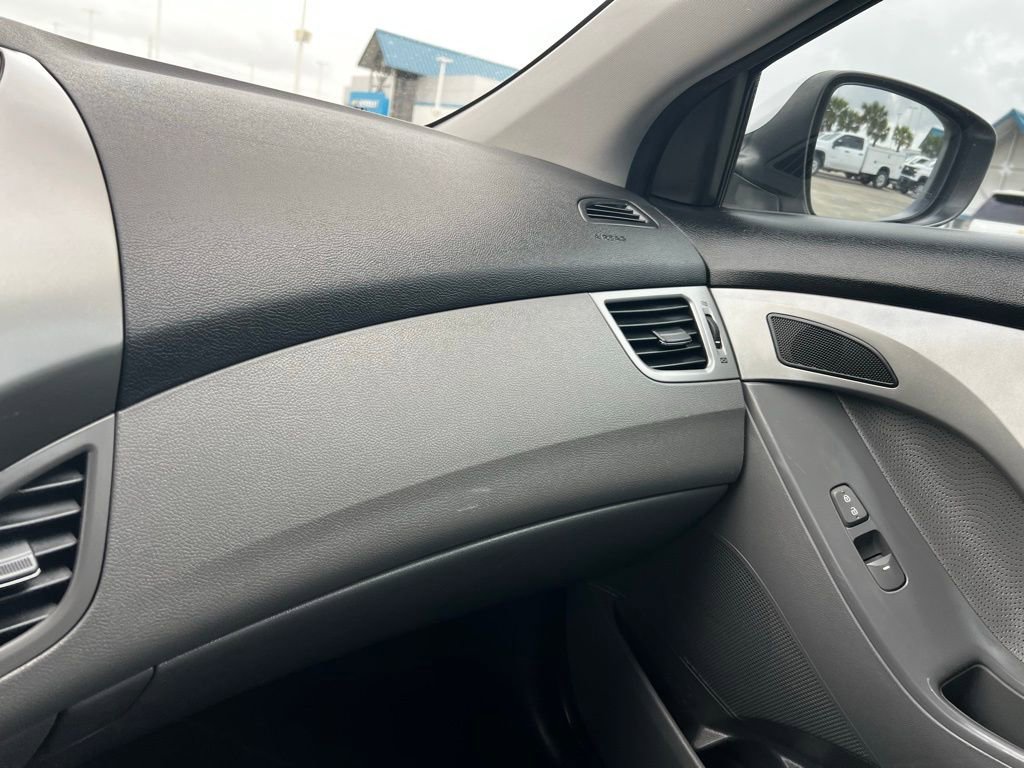 Used 2012 Hyundai Elantra Limited image 27