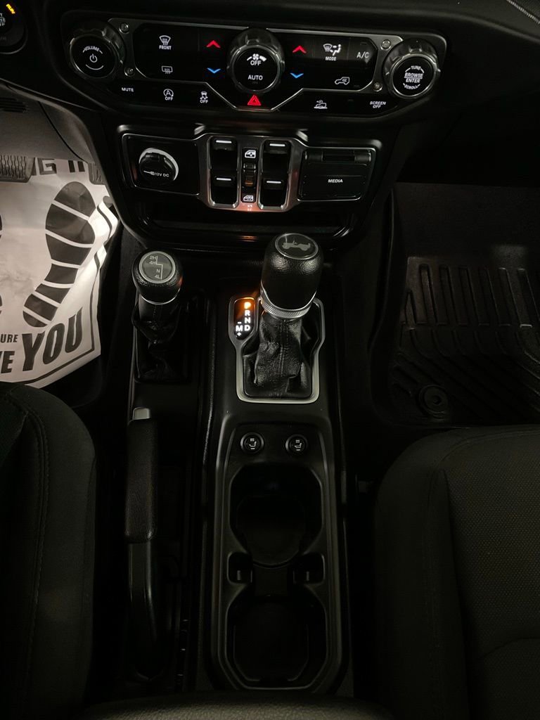 Used 2021 Jeep Wrangler Unlimited Sport image 19