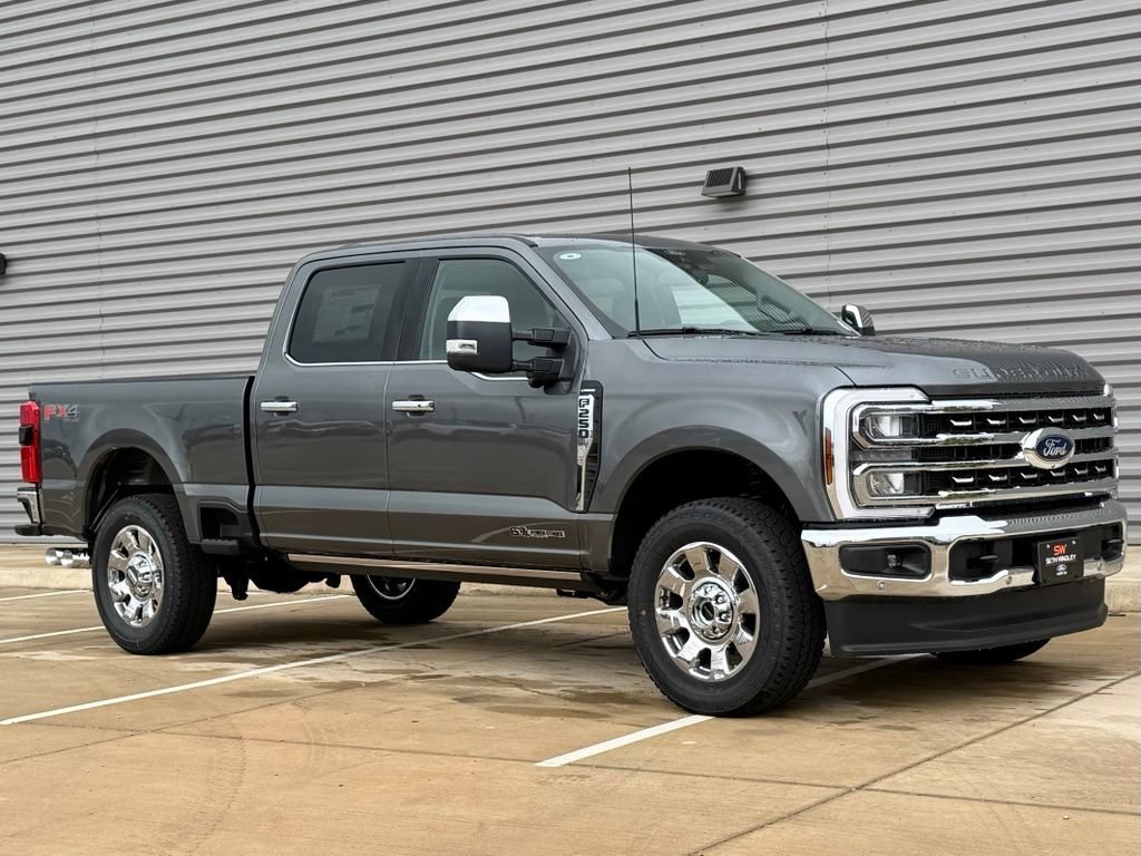 New 2026 Ford F250 Lariat w/ Black Appearance Package