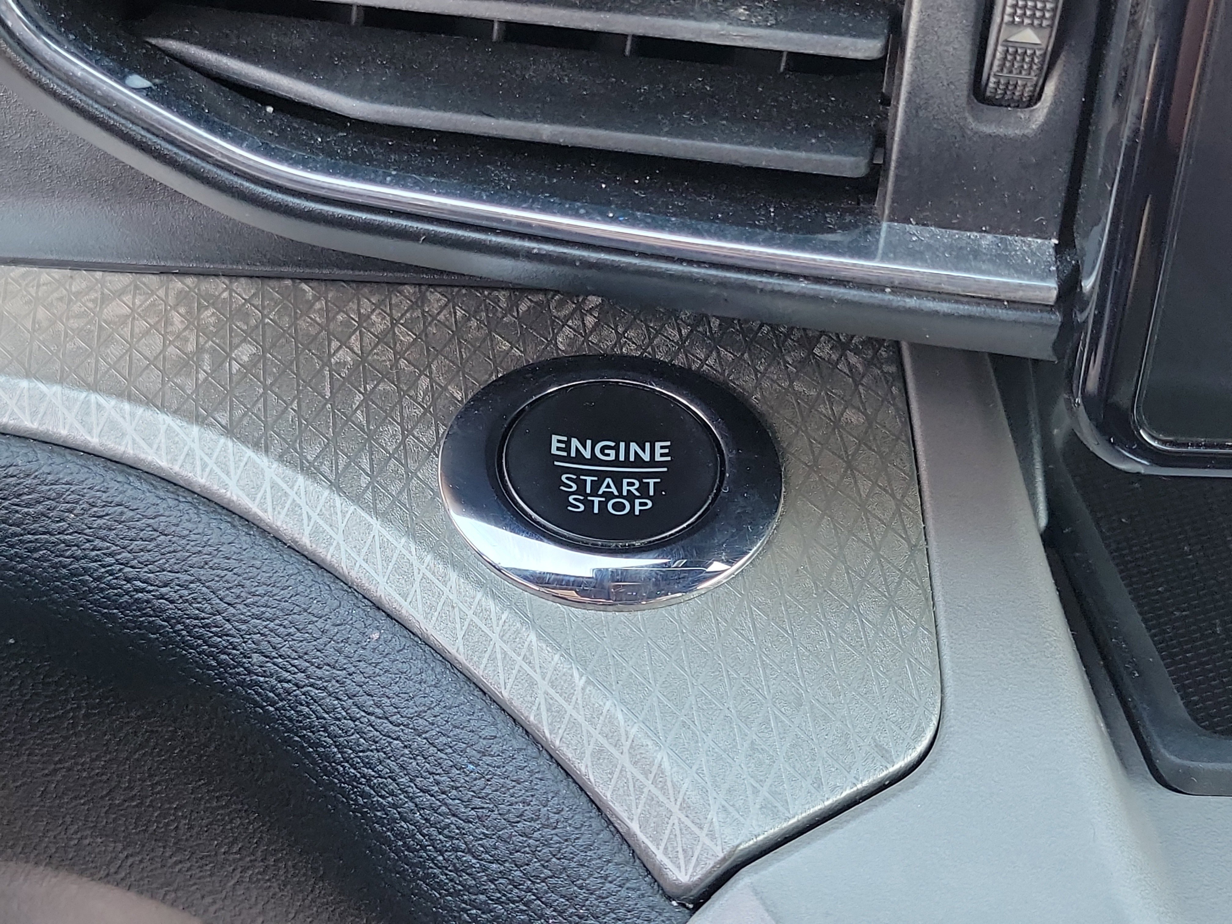 Used 2023 Ford Explorer Timberline w/ Timberline Technology Package AWD/4WD image 12