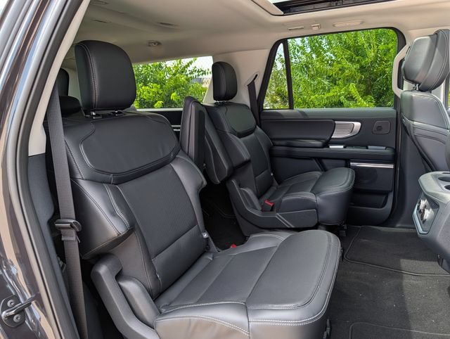 New 2027 Ford Expedition Max Platinum w/ Driver's Package RWD image 23