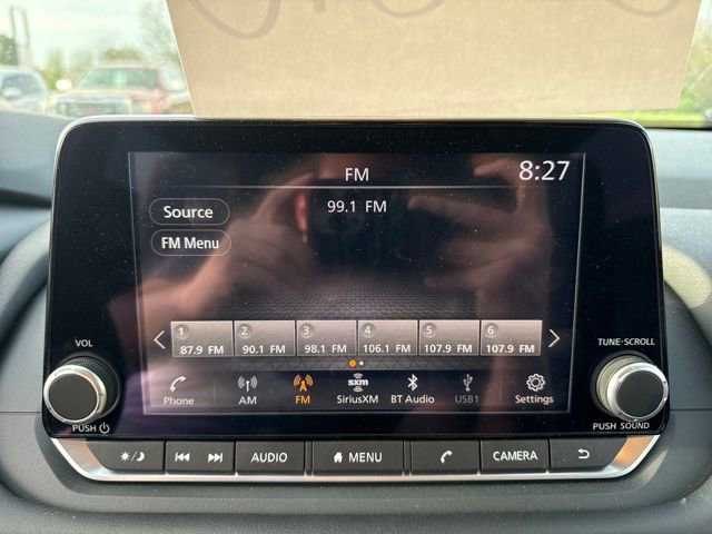 Used 2025 Nissan Rogue SV w/ Rock Creek Premium Package image 18