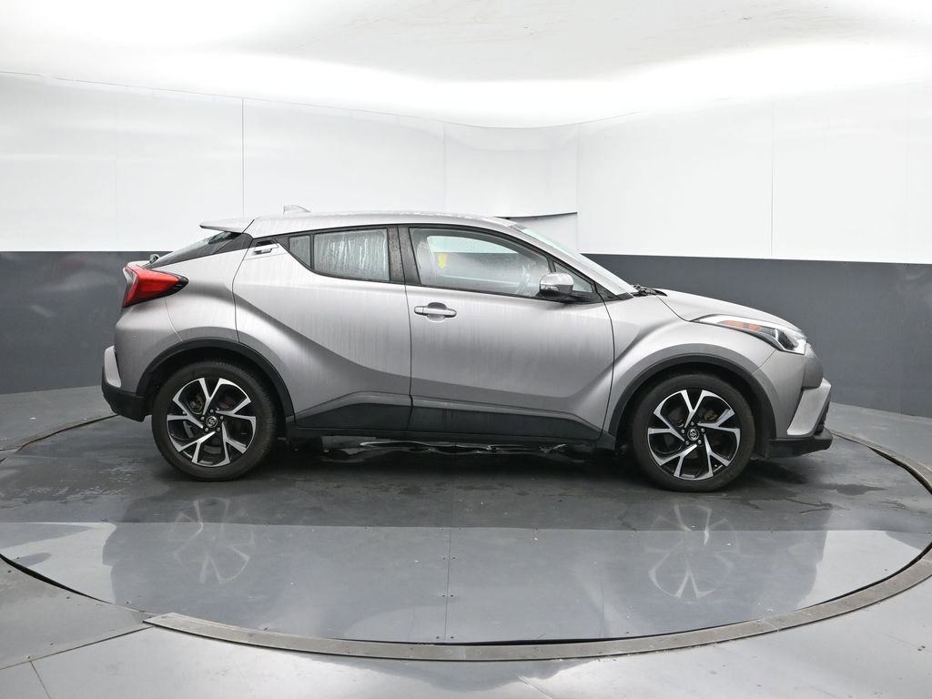 Used 2019 Toyota C-HR image 6