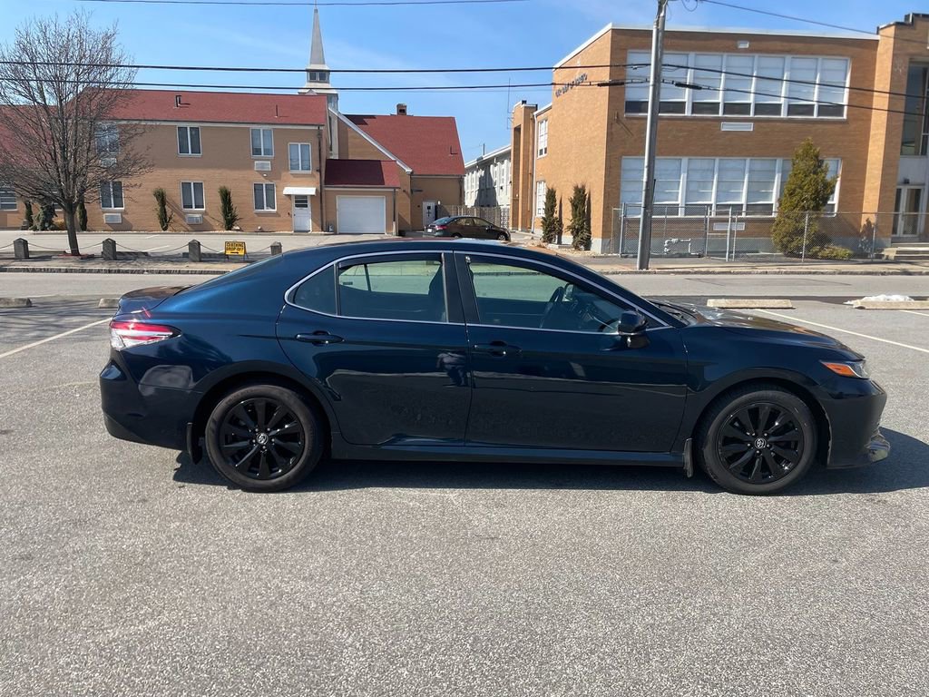 Used 2018 Toyota Camry LE w/ Convenience Package image 4